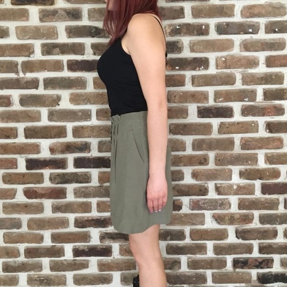 O'stin Studio Khaki Olive Green Mini Skirt Sz S - Picture 2 of 7